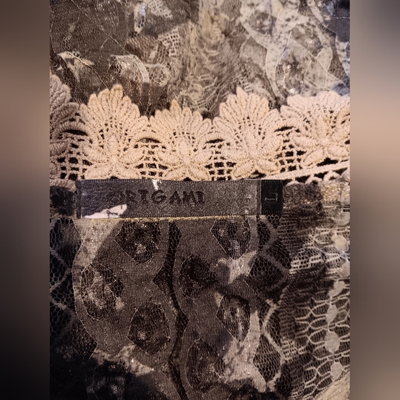 Origami Vest - Picture 11 of 11